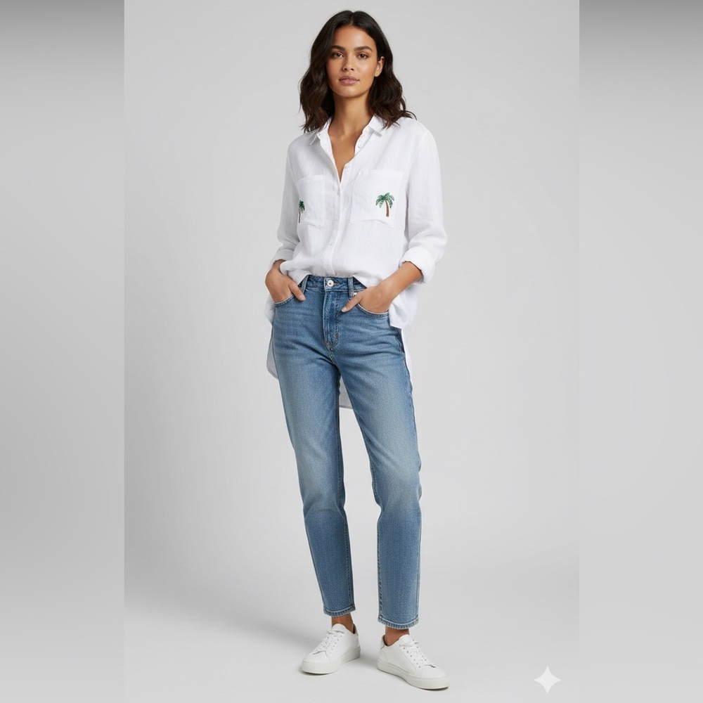 H&M Divided Long Shirt with Applique White Long Sleeve Buttons At cuff Size 14